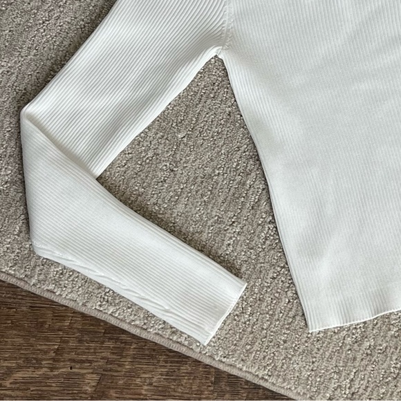 Sincerely Jules Square Neck Long Sleeve Crop Top White - Size S - Picture 4 of 8